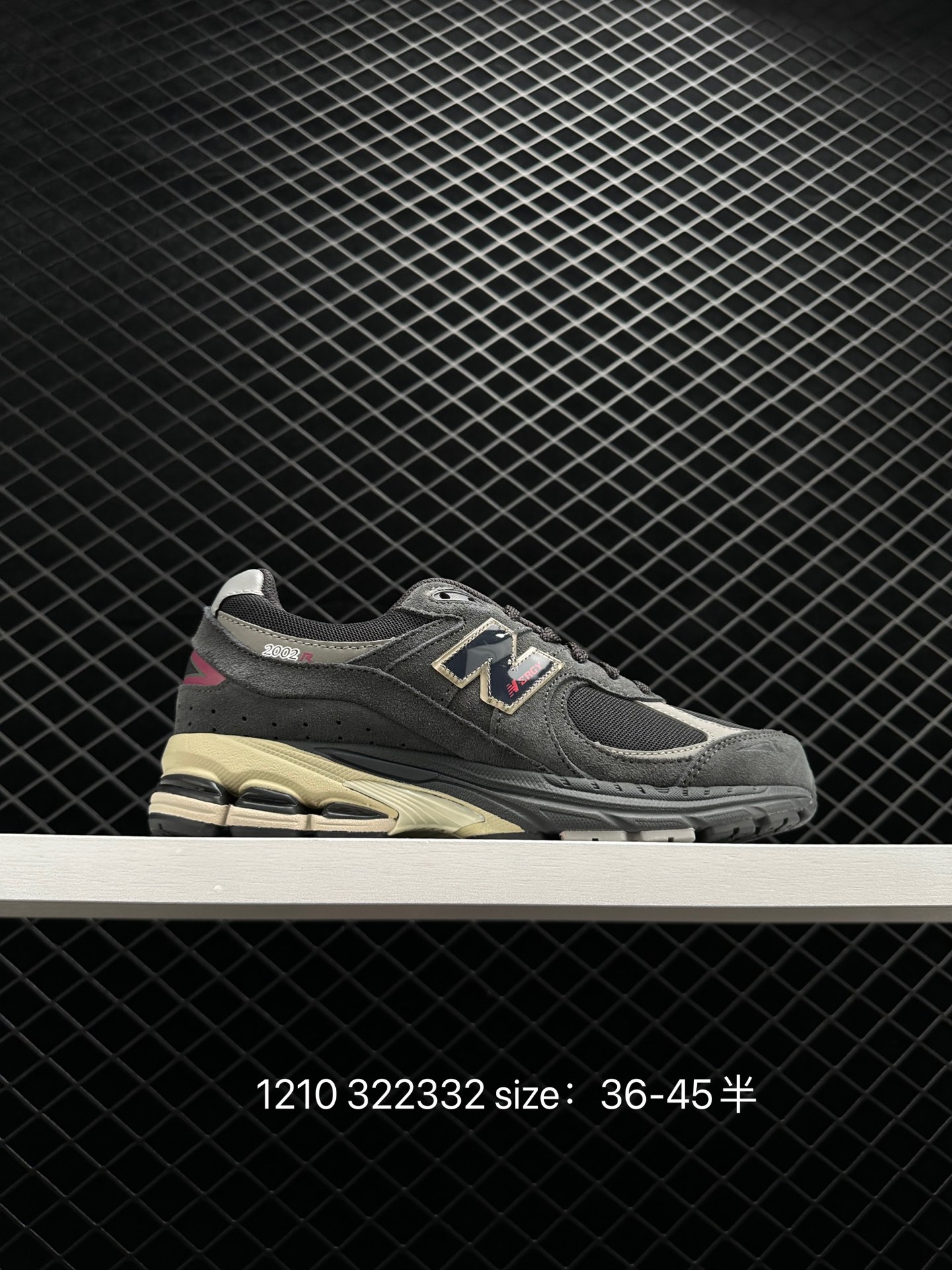 New Balance  ML2002RBA